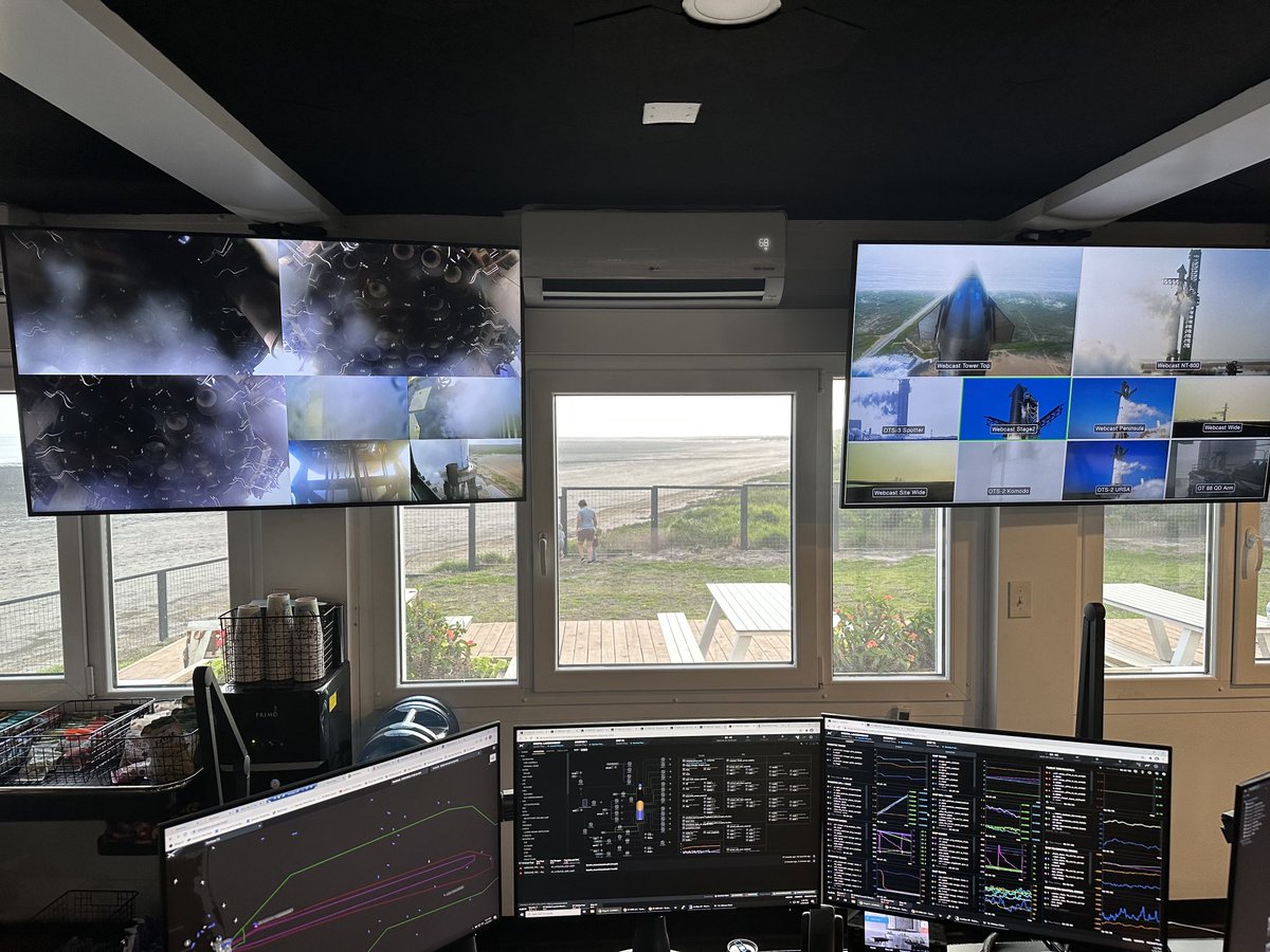 SpaceX - Starship Ops Displays UI/UX